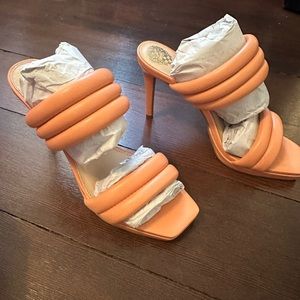 Vince Camuto Eluinsa Sandals Size 8 / Melona Color